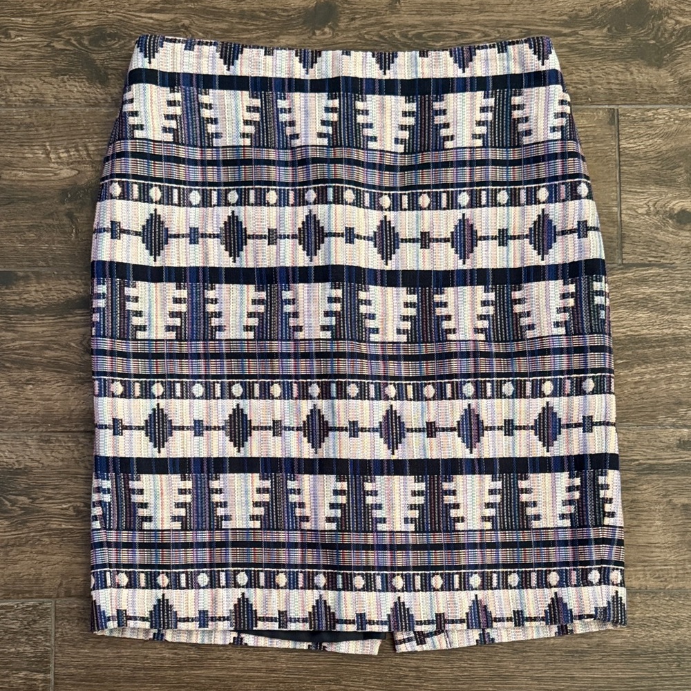 Ann Taylor Factory Geometric Pencil Skirt - Navy and Cream (see description)